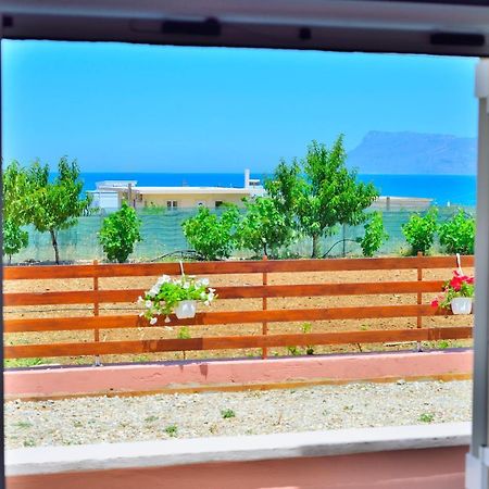 Eliana Apartment Kíssamos Екстериор снимка
